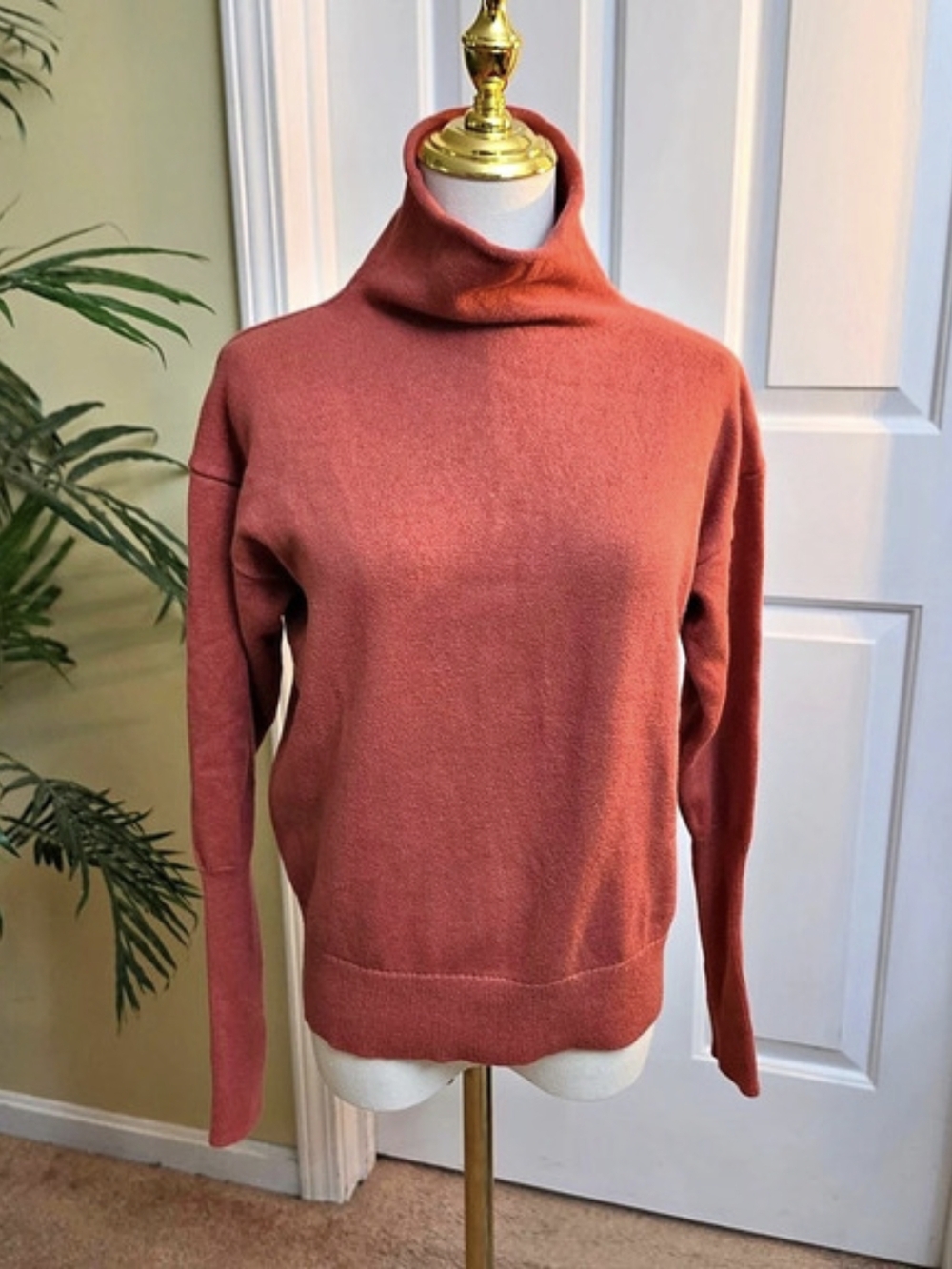 Wilfred Montpellier Turtleneck Merino Wool Sweater in Orange Size S